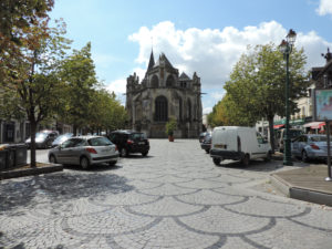 Place Gambetta Le Neubourg