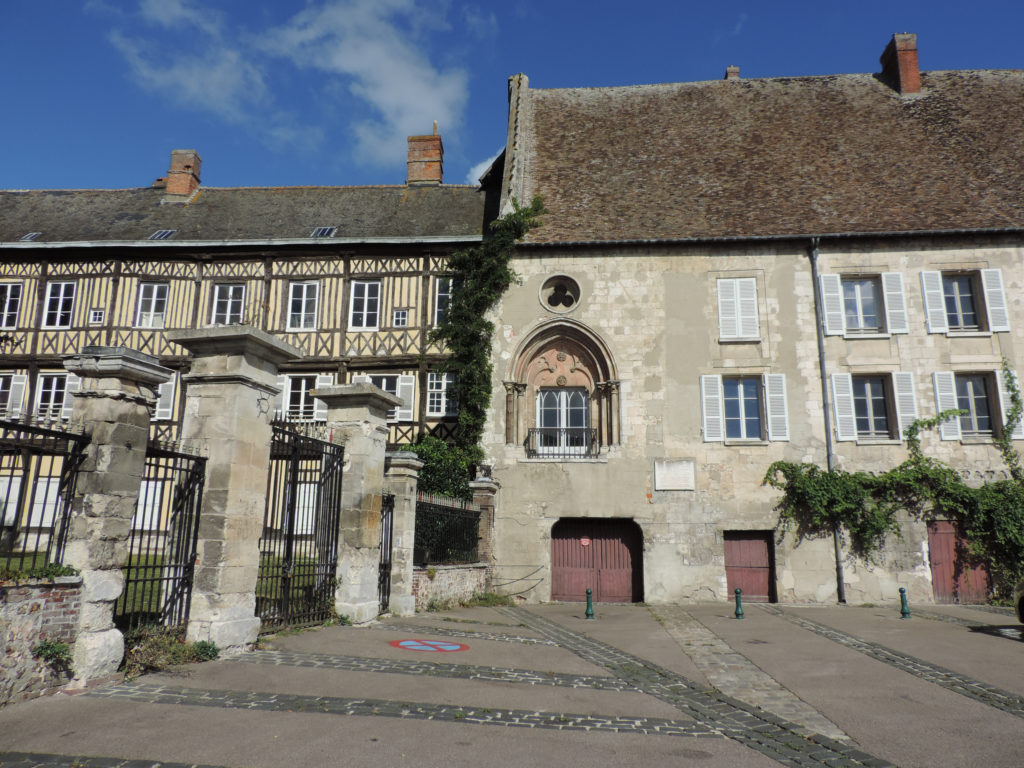 Vieux Château et Maison neuve Vieux Château